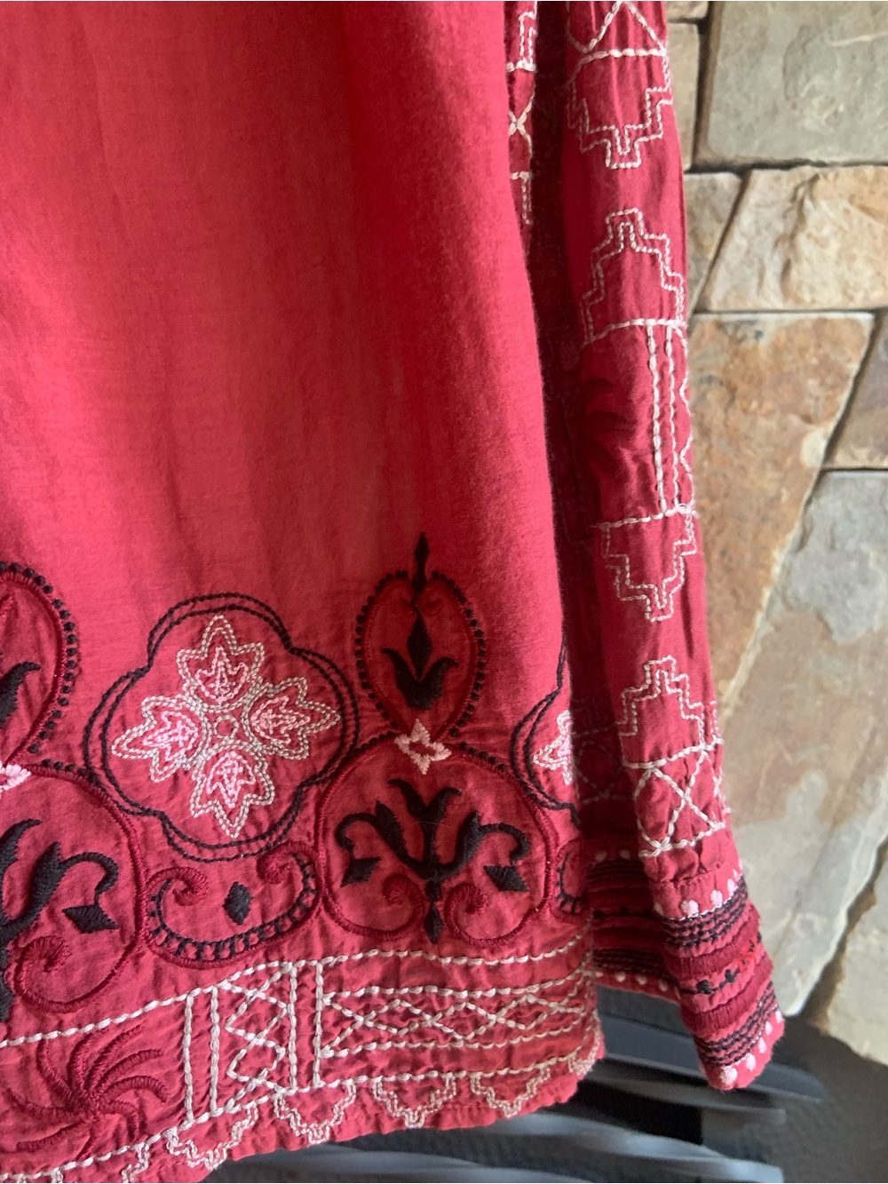 3J Workshop Johnny Was * Beautiful Maroon Embroidered Blouse - Picture 10 of 14
